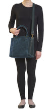 GTM/CZY 51: Distressed Leather Town Tote